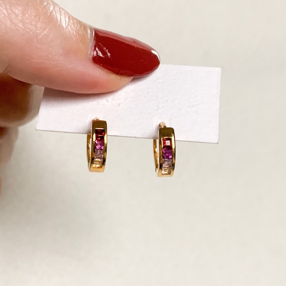 18K Gold Garnet & Amethyst Gemstone Hoop Earrings - Picture 2 of 5